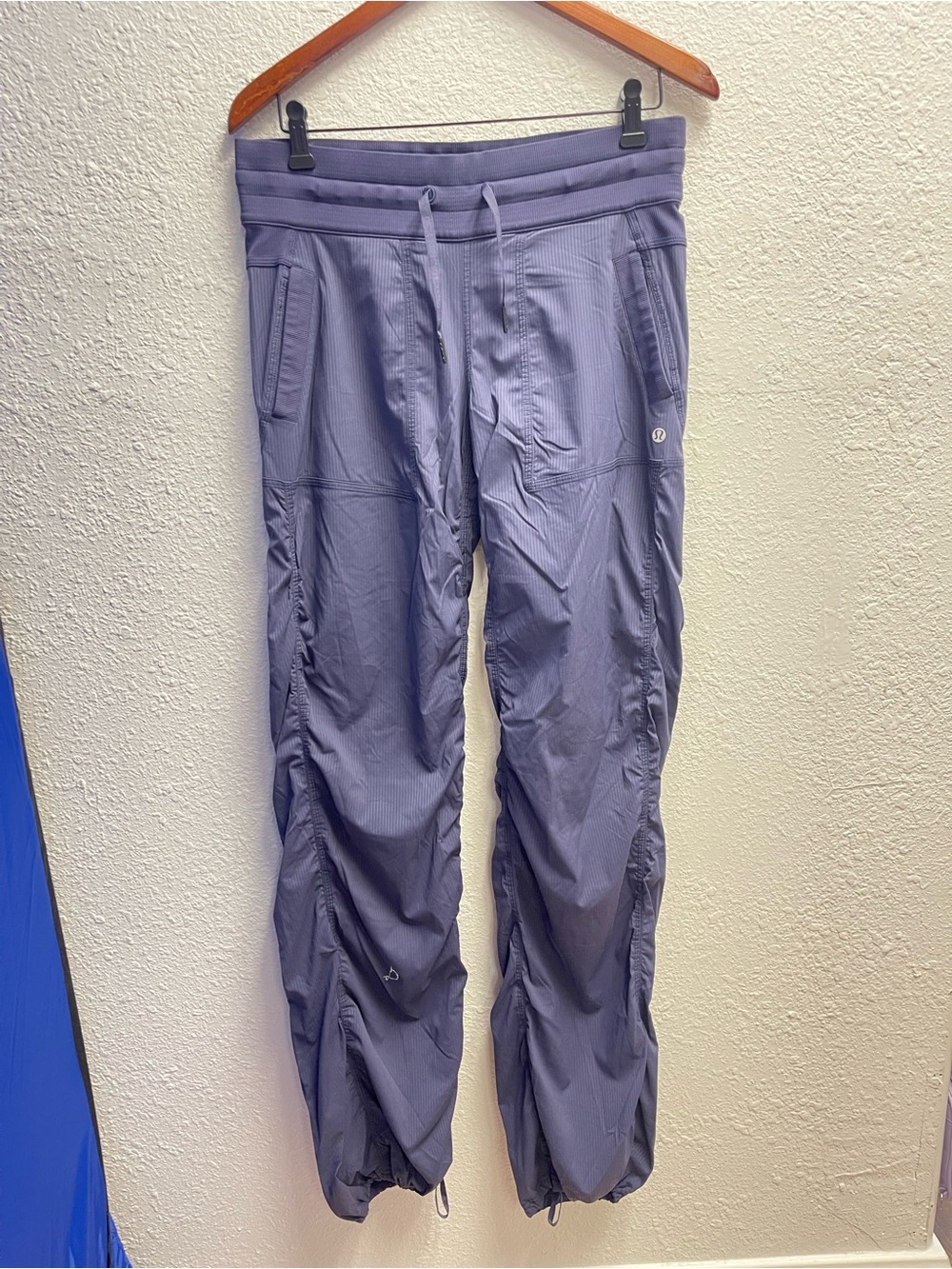 lululemon athletica Men’s Lavender Drawstring Joggers